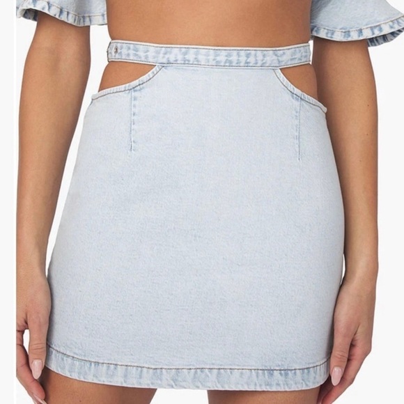 NWT WeWore What Indigo Comfort Cut
Out Skirt size L - Picture 2 of 6